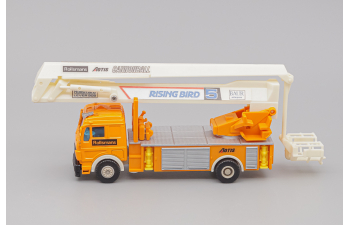 MERCEDES-BENZ Rollsmans, orange