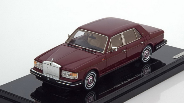 Rolls-Royce Silver Spirit 1980 (maroon)