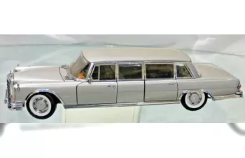 MERCEDES-BENZ 600 Pullman (1966), silver