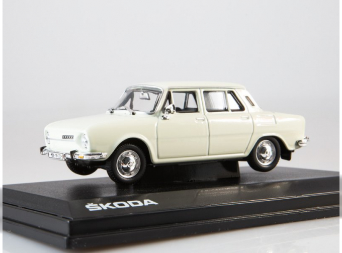 SKODA 110L (1973) white