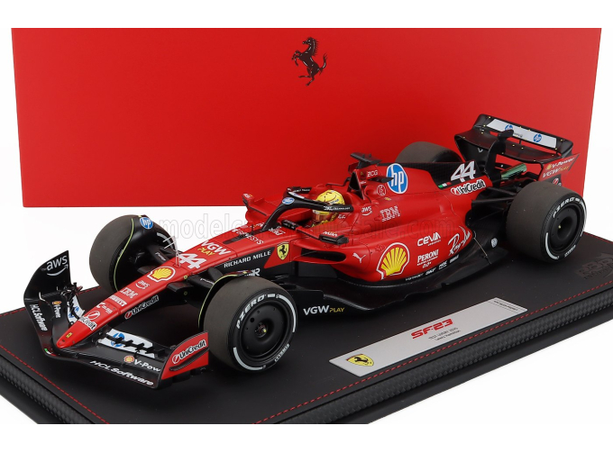FERRARI F1 Sf-23 Team Scuderia Ferrari Hp №38 Test Fiorano (2025) Guanyu Zhou - Con Vetrina - With Showcase, Red Black