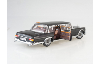 MERCEDES-BENZ 600 Pullman, black