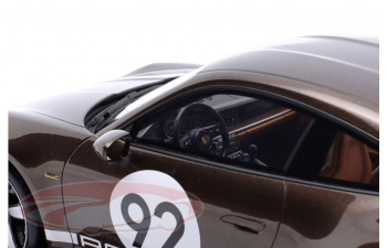 PORSCHE 911 (992) Sport Classic Coupe Heritage Design Package (2023), macadamia metallic