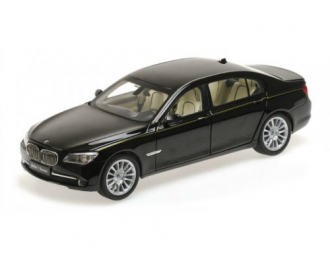 BMW 760Li (F02), черный