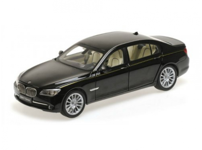 BMW 760Li (F02), черный