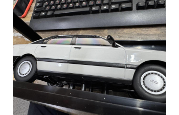 (Уценка!) AUDI 80 B3 (1989), White