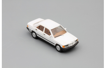 MERCEDES-BENZ 190 E, white