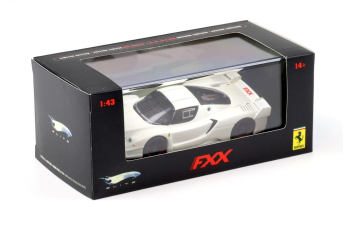 FERRARI FXX, WHITE PEARL/BLACK RIMS