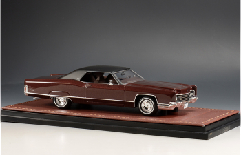 LINCOLN Continental Coupe (1970), Red Stardust Irid