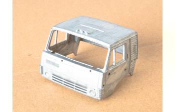 Сборная модель Камский грузовик 54112 с полуприцепом АСП-25