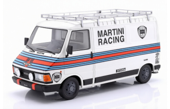 LANCIA 037 Rally & FIAT 242 + Trailer (1983)