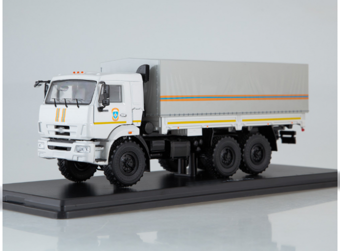 Камский грузовик 43118 бортовой с тентом МЧС, белый