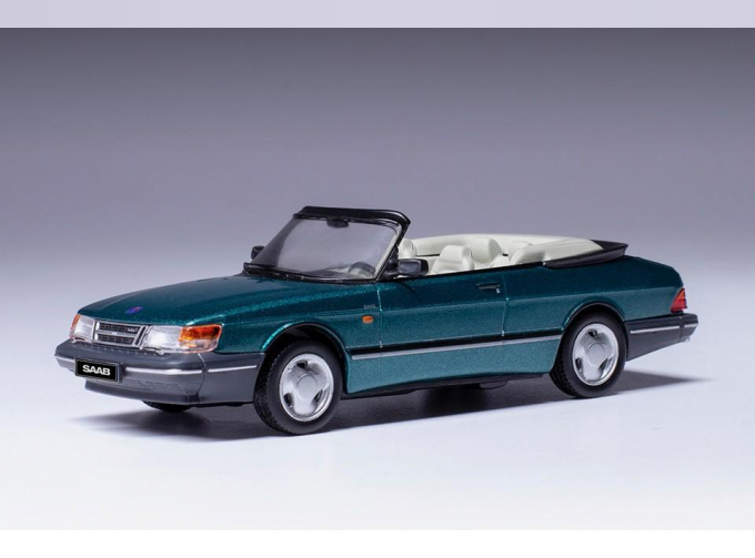 SAAB 900 (1991), green