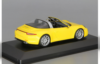 PORSCHE 911 Targa (2013), yellow