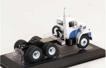 DODGE LCF CT900 towing vehicle (1960), white blue