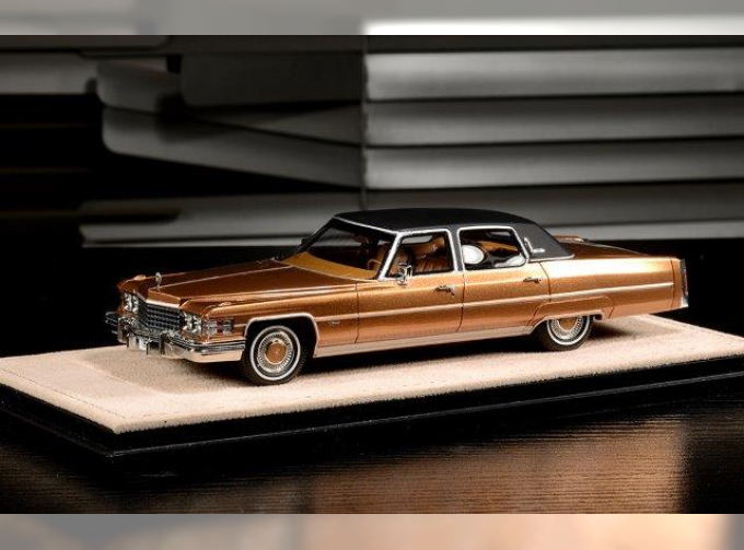 CADILLAC Fleetwood Brougham (1974), Victorian Amber Metallic