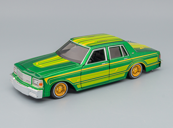 1987 Chevrolet Caprice Lowrider, Green metallic/yellow