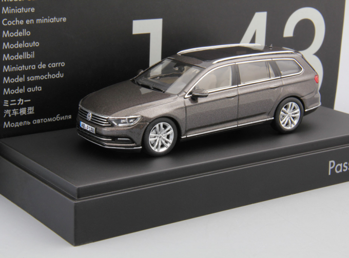 VOLKSWAGEN Passat Variant, black