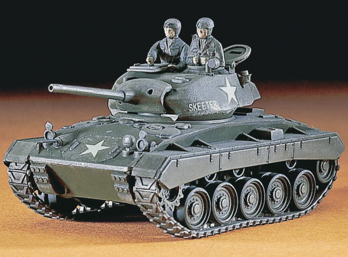 Сборная модель Легкий танк M24 Chaffee