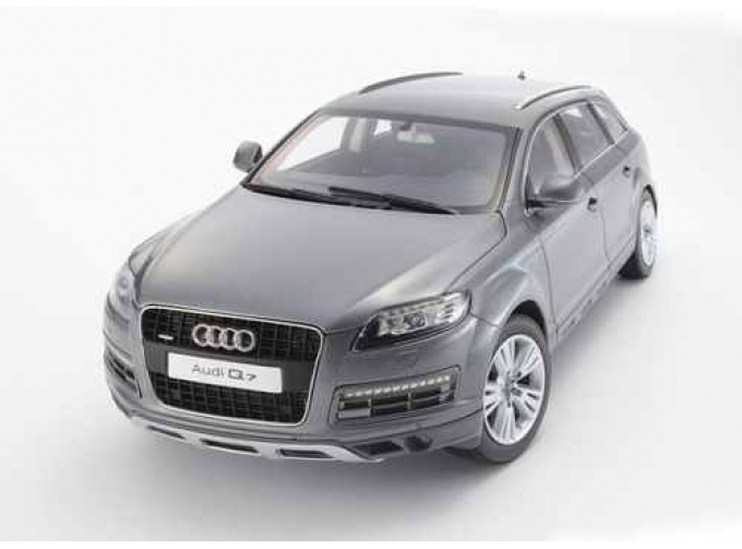 AUDI Q7 Facelift, Graphite grey