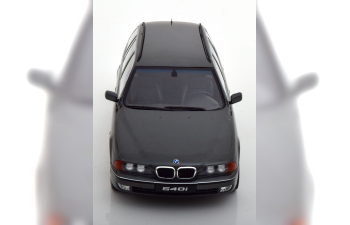 BMW 540i E39 Touring (1997), grey metallic