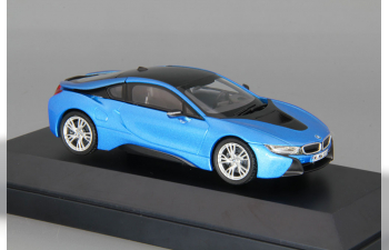 BMW i8, blue / black