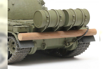 Сборная модель Советский танк Т-55 с фигурой командира