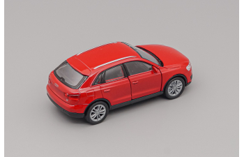 AUDI Q3, red