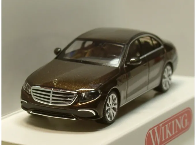MERCEDES-BENZ E-Klasse (W213) Exclusive (2016), dark brown