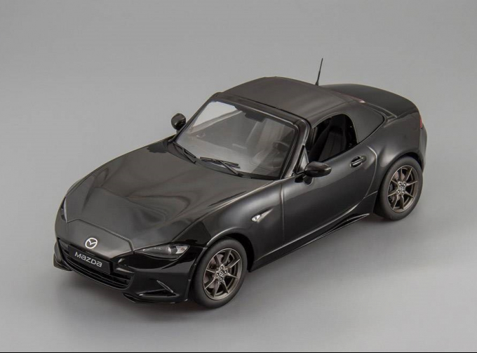 MAZDA MX-5 with removable soft top (2015), black