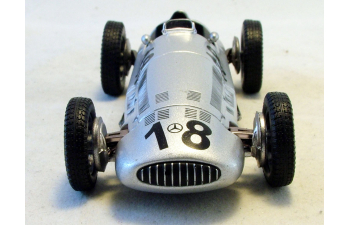 MERCEDES-BENZ W 154 Racing Car (1939), Mercedes-Benz Offizielle Modell-Sammlung 48, серебристый