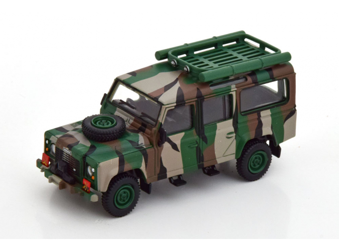 LAND ROVER Defender 110 Malaysian Army, camouflage