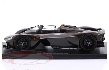 ASTON MARTIN Valkyrie Spyder (2023), brown