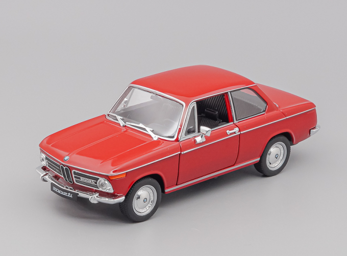 BMW 2002 Ti, red