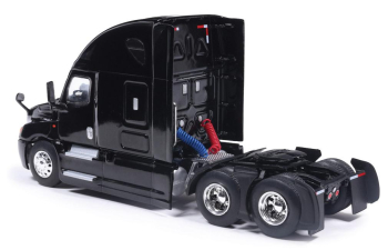 FREIGHTLINER Cascadia Tractor Truck 3-Assi (2018), black