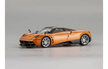 PAGANI Huayra (2011), met. bronze