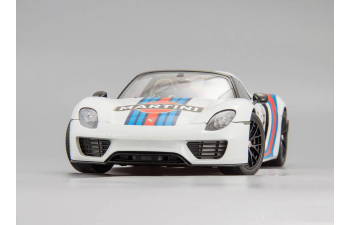 PORSCHE 918 Spyder Weissach Package Martini Livery (2013), white