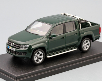 VOLKSWAGEN Amarok (2010), green