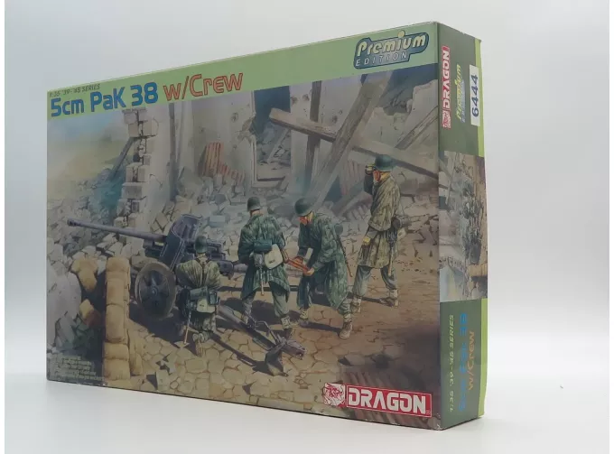 Сборная модель 5cm PaK 38 w/CREW (PREMIUM)