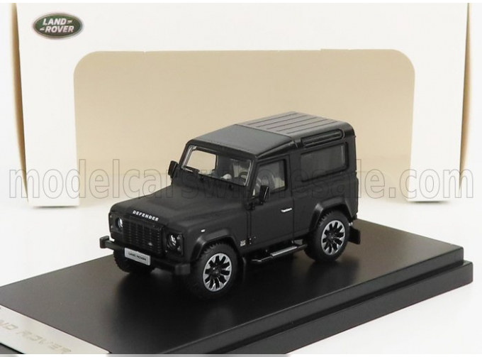 LAND ROVER Defender 90 Works V8 70th Edition 2018, Matt Black