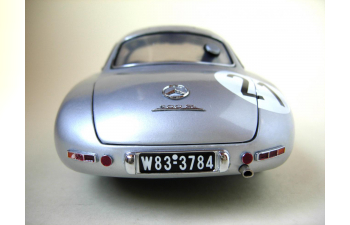 MERCEDES-BENZ 300 SL No 21 Winner Le Mans, Lang/Riess (1952)