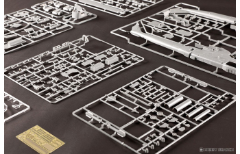 Сборная модель Ударный американский вертолёт AH-1W Super Cobra