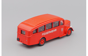 SAURER Type-C 76 Feuerwehr Basel - Autobus Fire Engine -Vigili Del Fuoco 1943, red