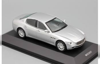 MASERATI Quattroporte, silver