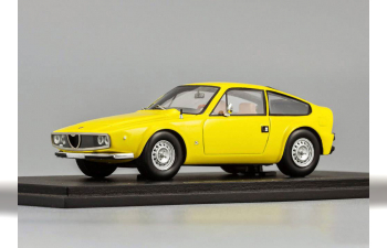 ALFA ROMEO Junior Z 1600 (1974), yellow