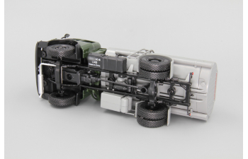 Минский АЦ-8 Топливозаправщик "Огнеопасно", зеленый / серый