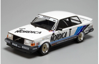 Сборная модель Volvo 240 Turbo 1986 ETCC Hockenheim Winner