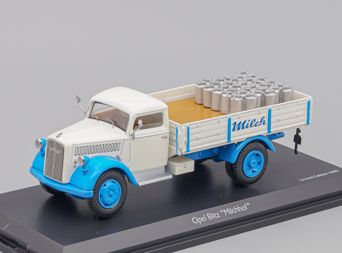 OPEL Blitz S 3t Milchhof (1950), white / blue
