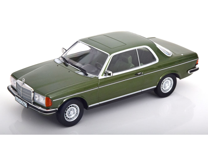 MERCEDES-BENZ 280CE C123 Coupe (1980), dark green-metallic