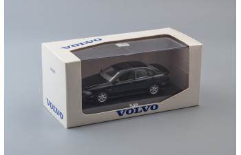 VOLVO S40 (2003), black
